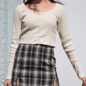 Brandy Melville white scoop neck crop top